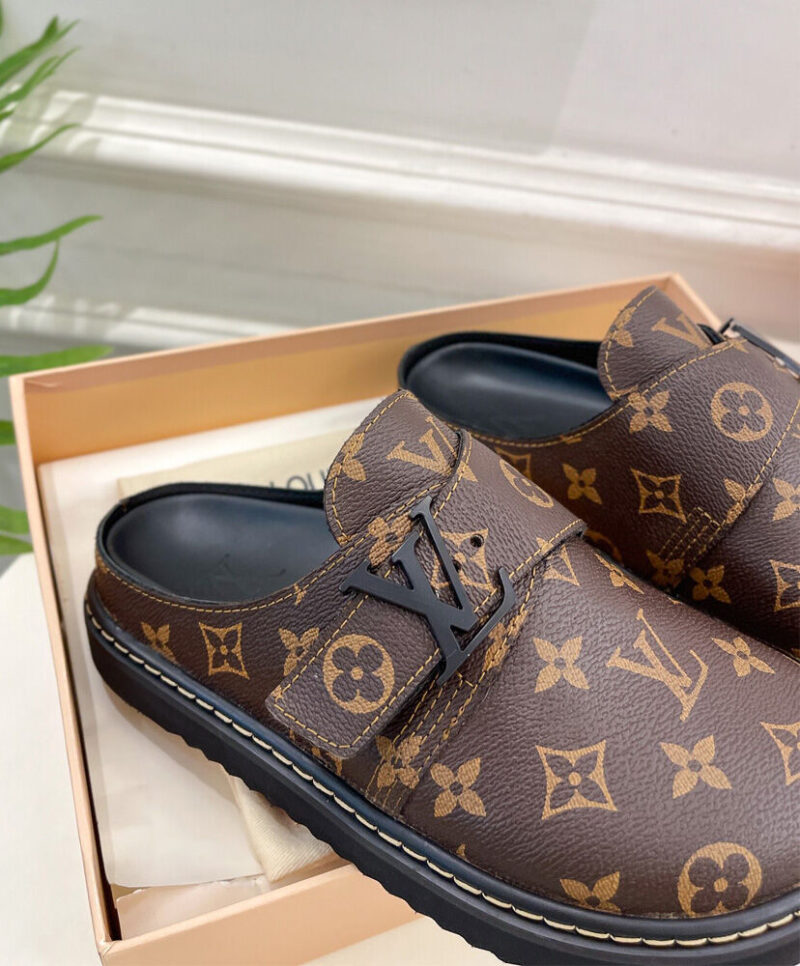 Louis Vuitton Unisex LV Easy Mule 1ABFDF Brown