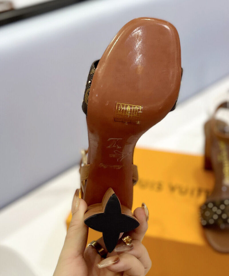 Louis Vuitton Women's Silhouette Sandals 1AAZVM Brown