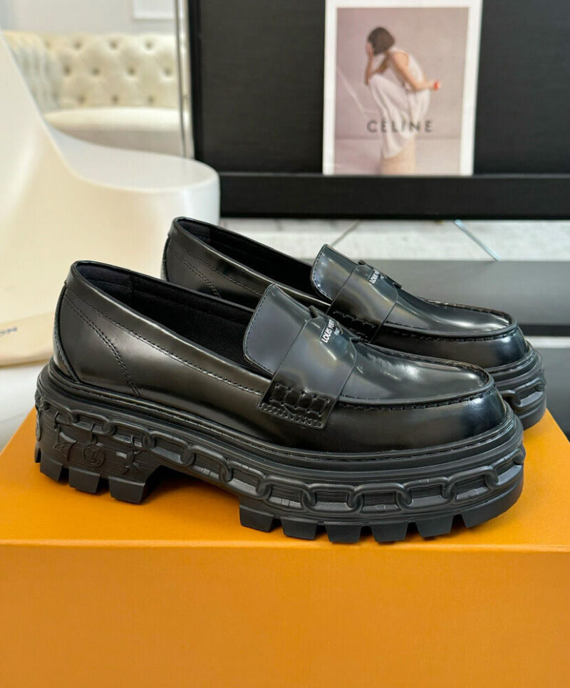 Louis Vuitton Women's LV Record Loafer 1AC9ID Black