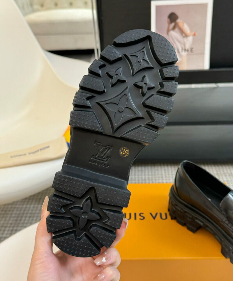 Louis Vuitton Women's LV Record Loafer 1AC9ID Black