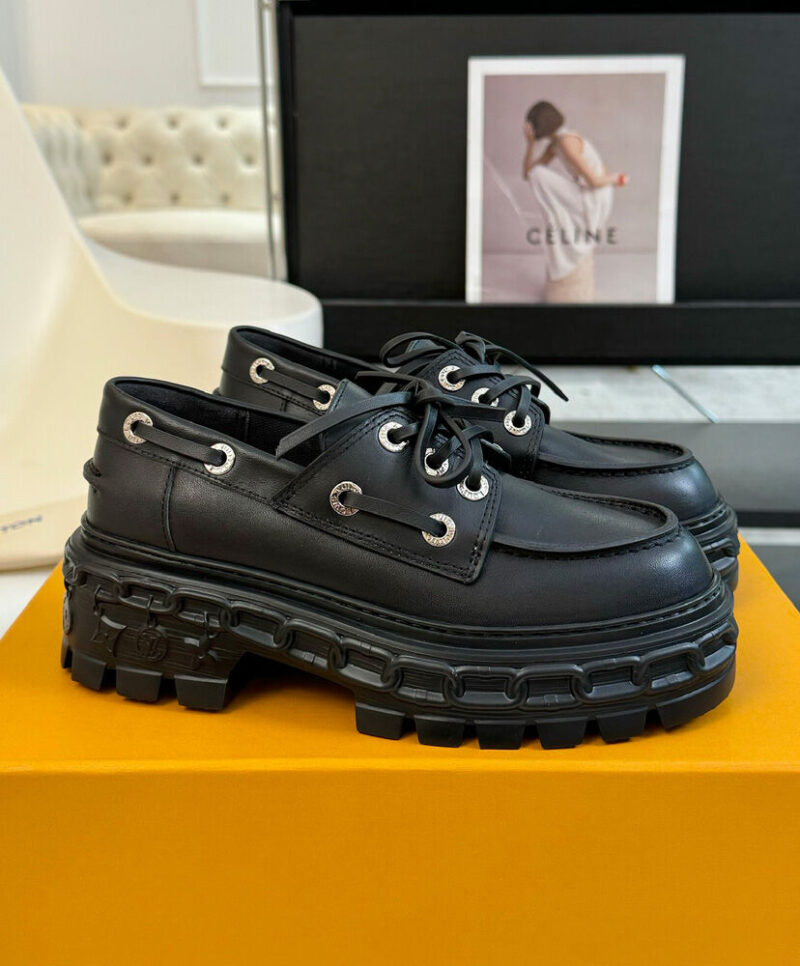 Louis Vuitton Women's LV Record Boat Shoe 1ADAJI Black