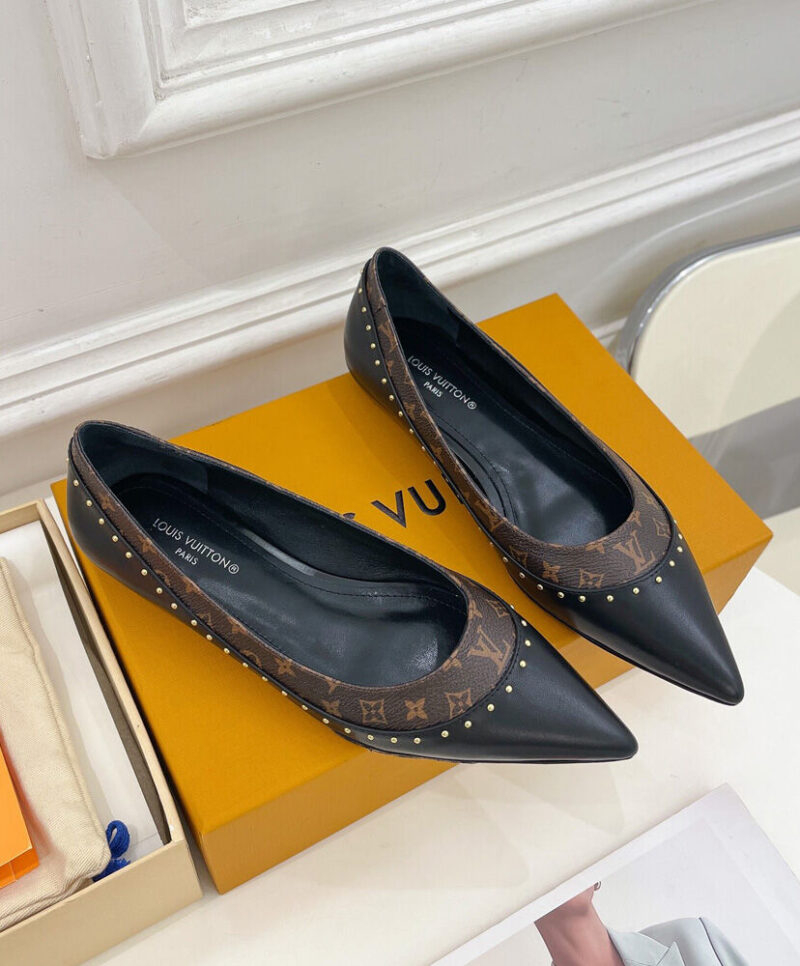 Louis Vuitton Women's Signature Flat Ballerina