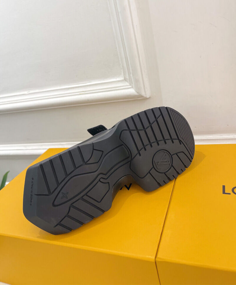 Louis Vuitton Women's LV Archlight 2.0 Platform Loafer 1ABIJS Black