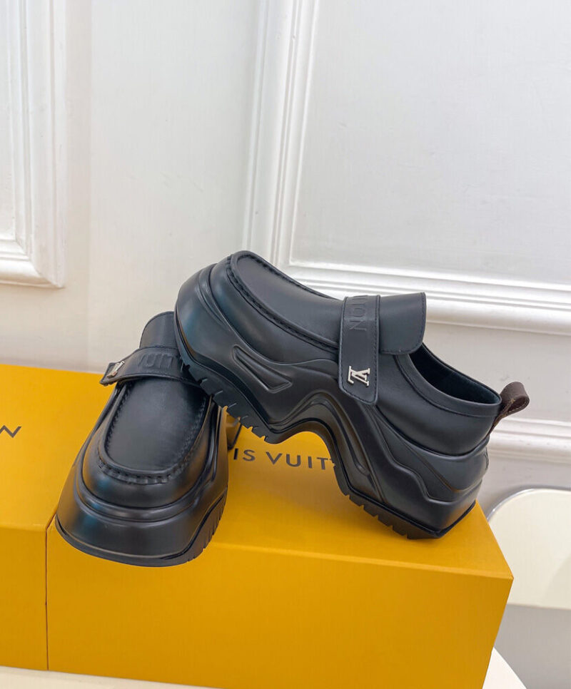 Louis Vuitton Women's LV Archlight 2.0 Platform Loafer 1ABIJS Black