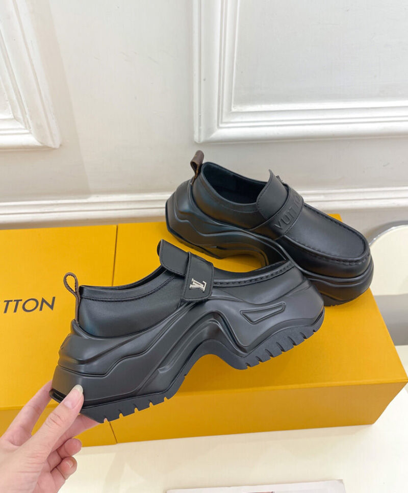Louis Vuitton Women's LV Archlight 2.0 Platform Loafer 1ABIJS Black