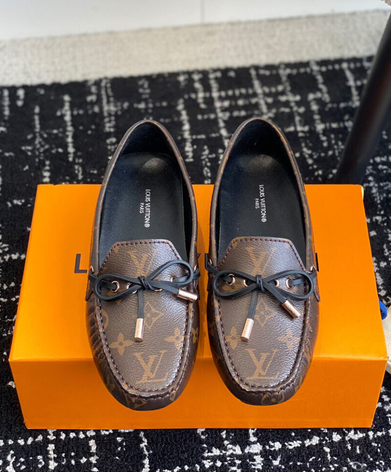 Louis Vuitton Women's Gloria Flat Loafer 1ABUZO Brown