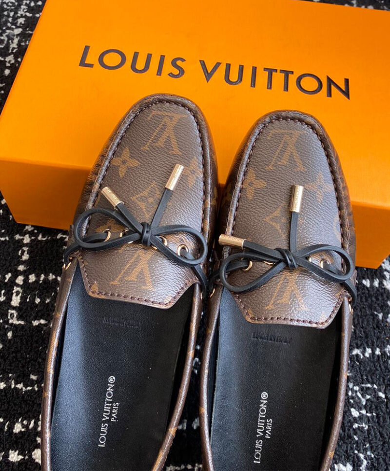 Louis Vuitton Women's Gloria Flat Loafer 1ABUZO Brown
