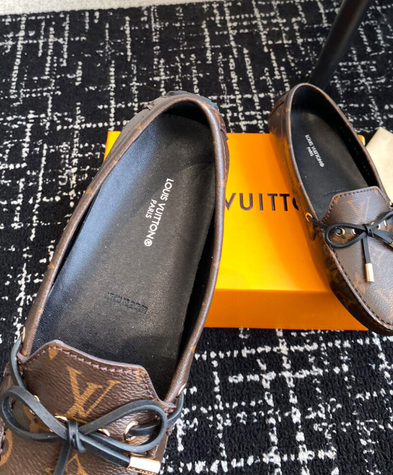 Louis Vuitton Women's Gloria Flat Loafer 1ABUZO Brown