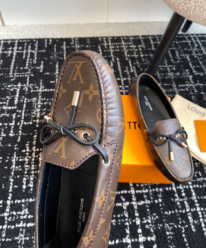 Louis Vuitton Women's Gloria Flat Loafer 1ABUZO Brown