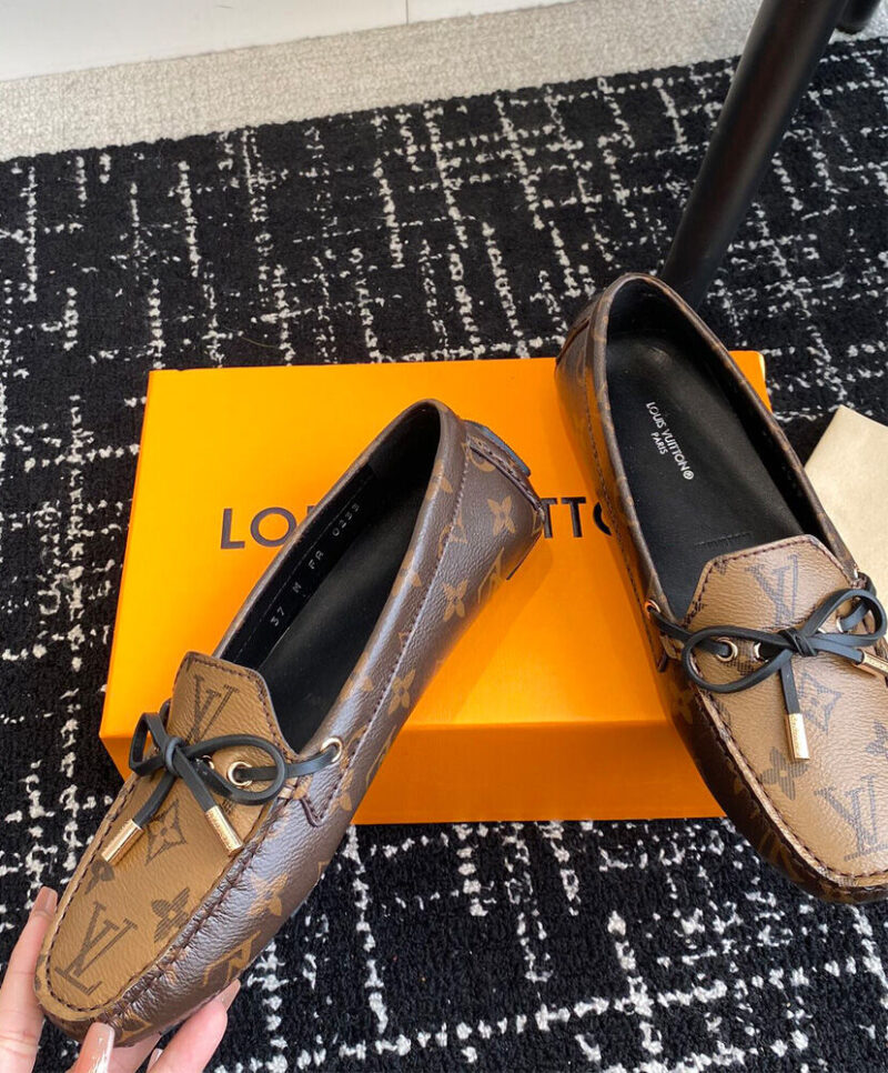 Louis Vuitton Women's Gloria Flat Loafer 1ABV2R Brown
