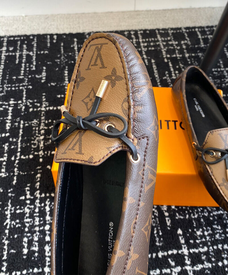 Louis Vuitton Women's Gloria Flat Loafer 1ABV2R Brown