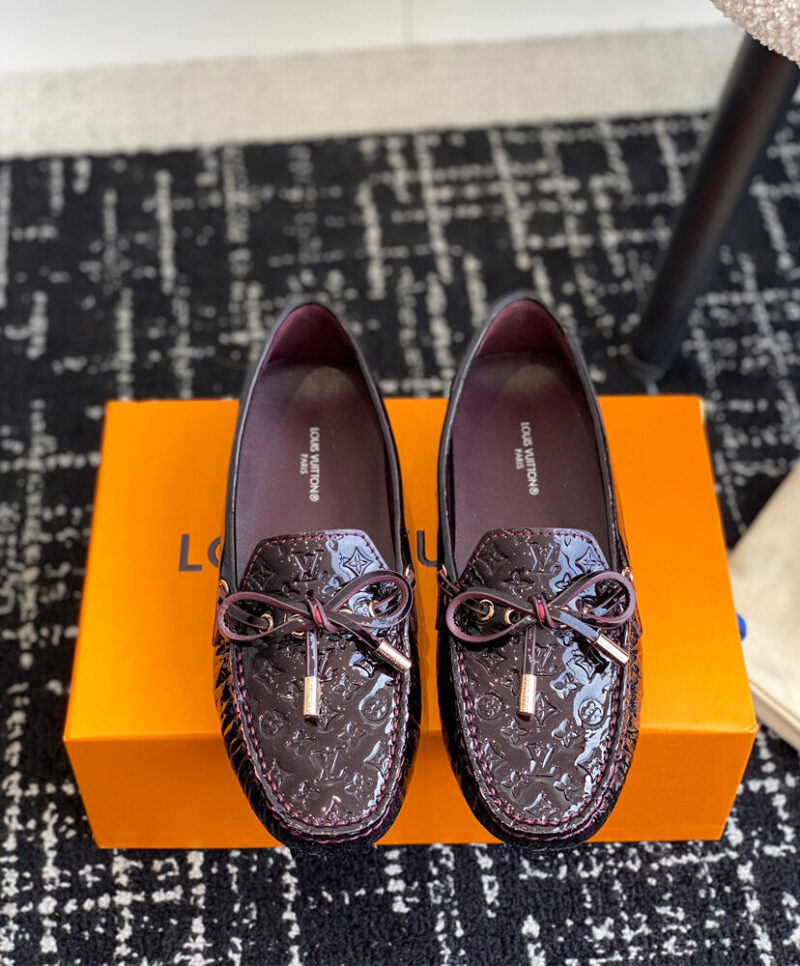 Louis Vuitton Women's Gloria Flat Loafer 1ABVD5 Mauve