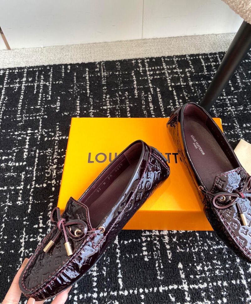 Louis Vuitton Women's Gloria Flat Loafer 1ABVD5 Mauve