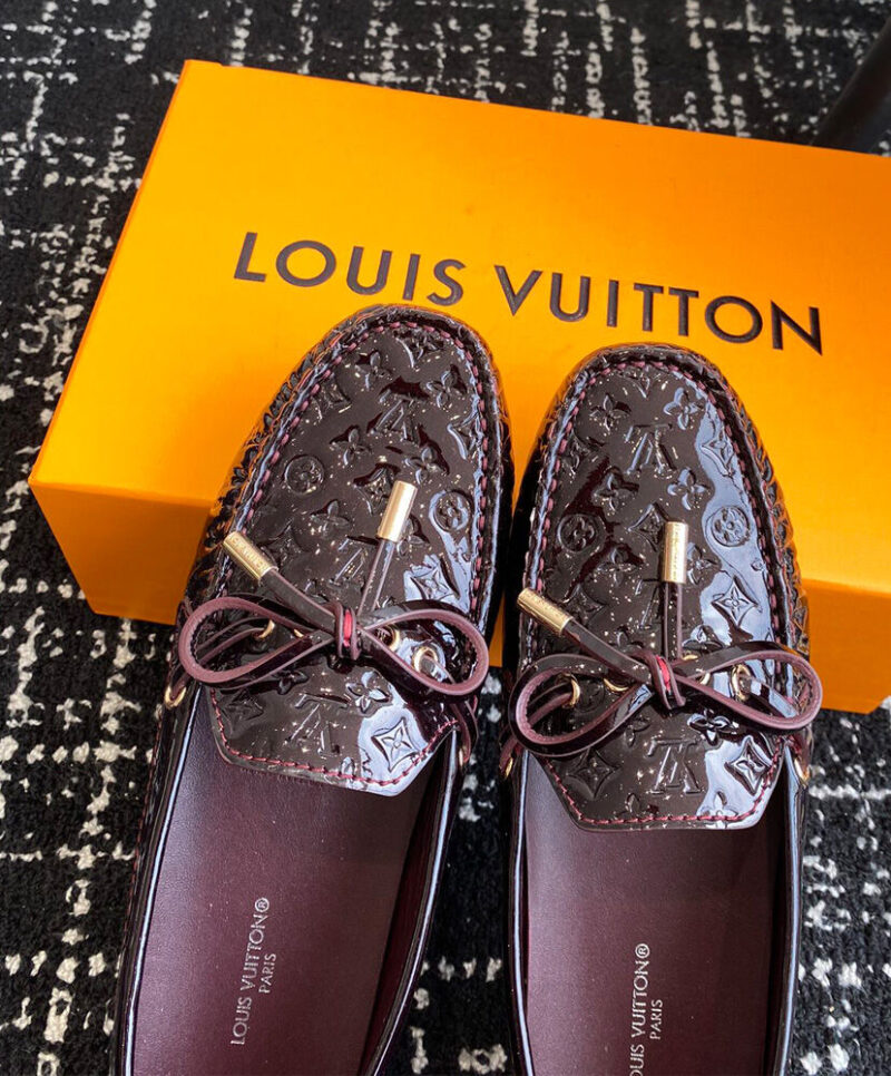 Louis Vuitton Women's Gloria Flat Loafer 1ABVD5 Mauve