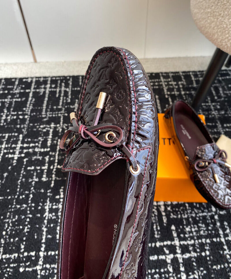 Louis Vuitton Women's Gloria Flat Loafer 1ABVD5 Mauve