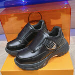 Louis Vuitton Unisex LV Discovery Monk Strap 1ABYWX Black