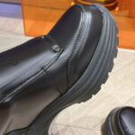 Louis Vuitton Unisex LV Discovery Monk Strap 1ABYWX Black