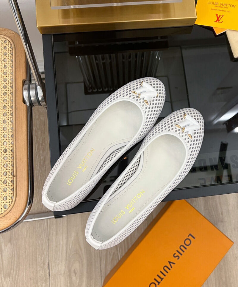 Louis Vuitton Women's Shake Flat Ballerina