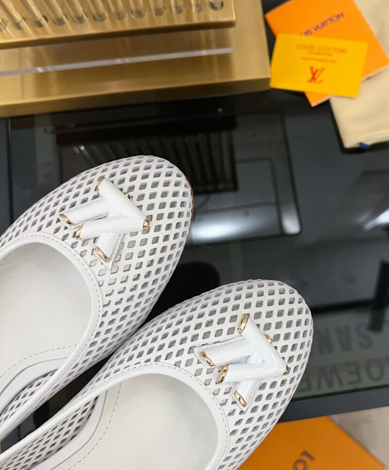 Louis Vuitton Women's Shake Flat Ballerina