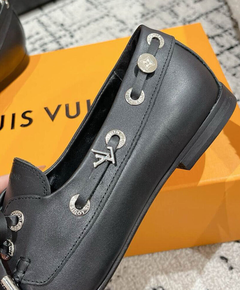 Louis Vuitton Women's Soho Flat Boat Shoe 1AGWBC 1AGWCE