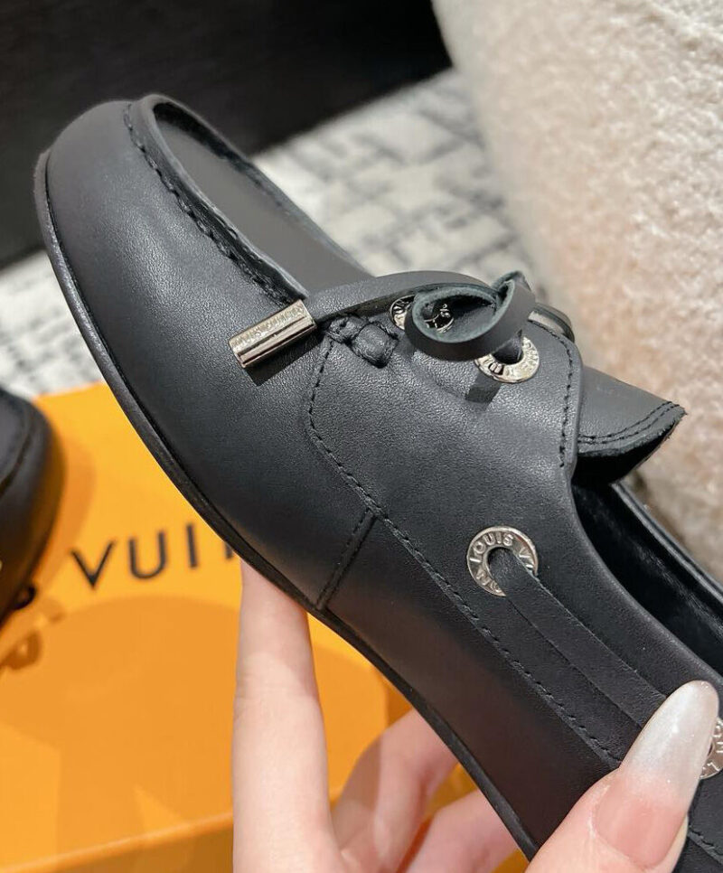 Louis Vuitton Women's Soho Flat Boat Shoe 1AGWBC 1AGWCE