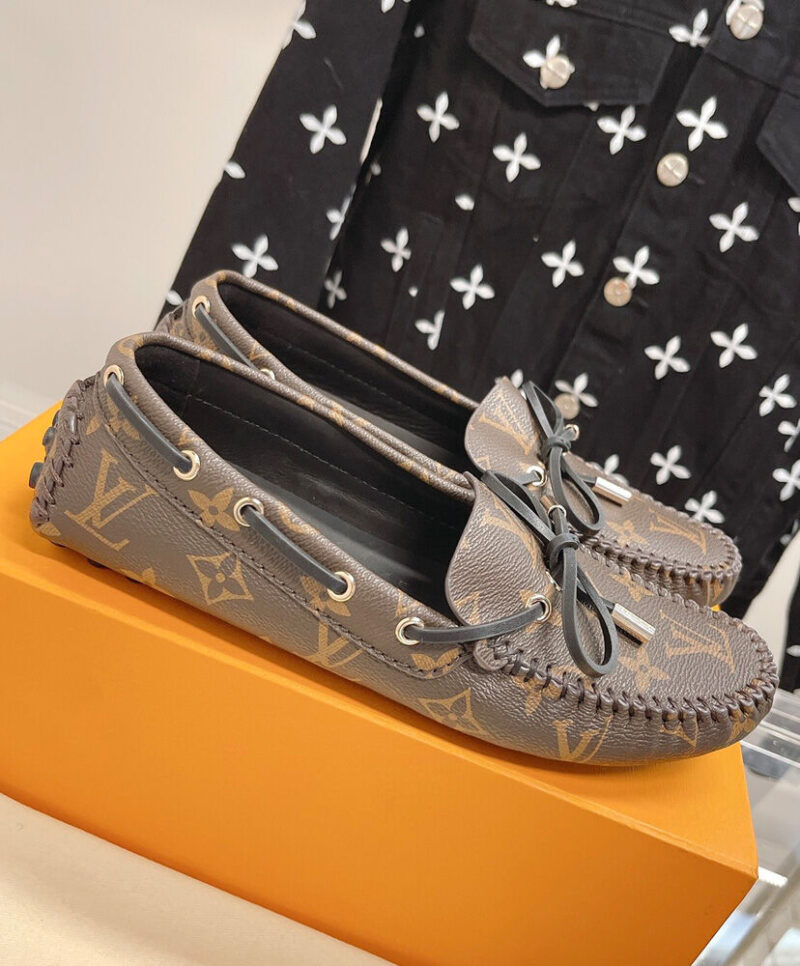 Louis Vuitton Women's Gloria Flat Loafer Brown