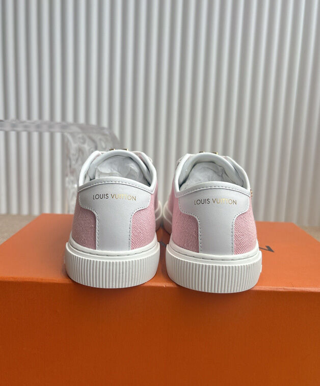 Louis Vuitton Women's Lagoon Sneaker