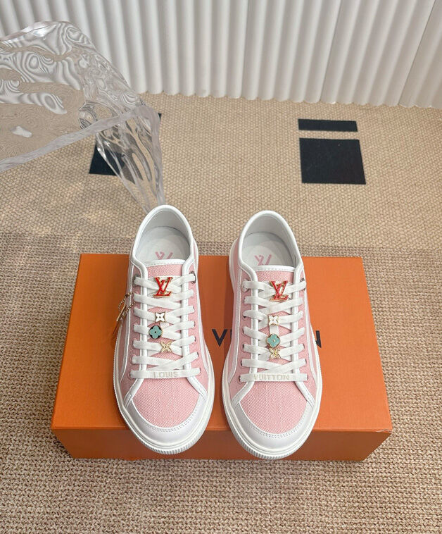 Louis Vuitton Women's Lagoon Sneaker