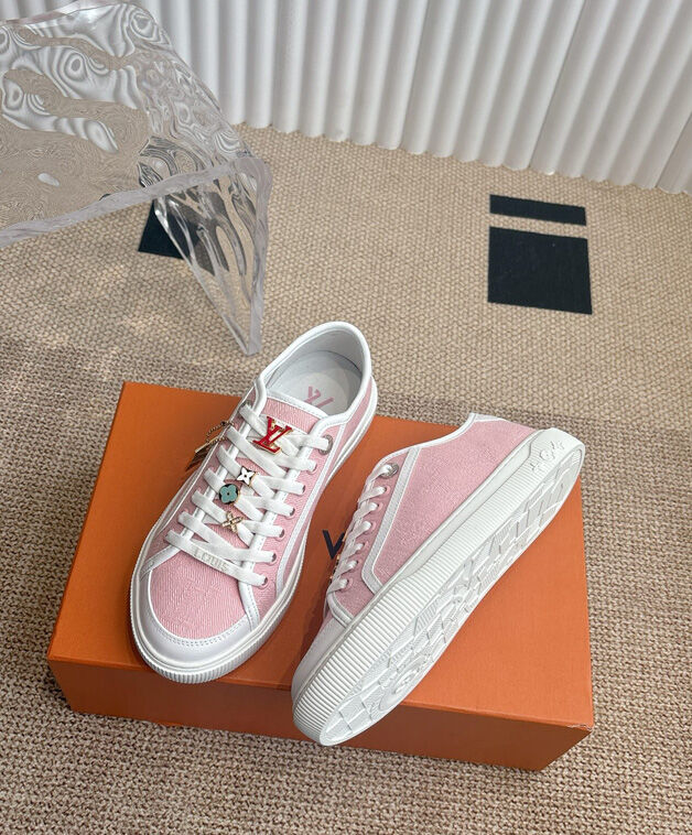 Louis Vuitton Women's Lagoon Sneaker