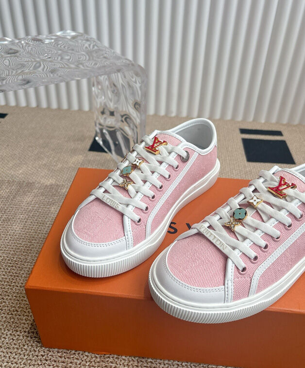 Louis Vuitton Women's Lagoon Sneaker
