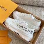 Louis Vuitton Women's LV Squad Trainers 1A9RO1 1A941W