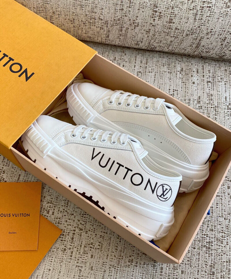 Louis Vuitton Women's LV Squad Trainers 1A9RO1 1A941W