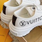 Louis Vuitton Women's LV Squad Trainers 1A9RO1 1A941W