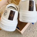 Louis Vuitton Women's LV Squad Trainers 1A9RO1 1A941W