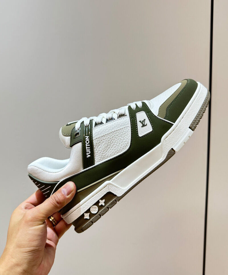 Louis Vuitton Unisex LV Trainer Sneaker 1ABLUR 1ABLVB 1ABLVV