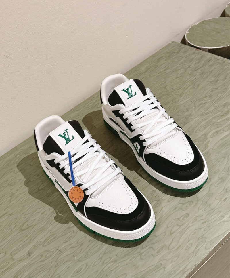 Louis Vuitton Unisex LV Trainer Sneaker 1ADDXZ 1ADDZ1 1ADDZK 1ADE03