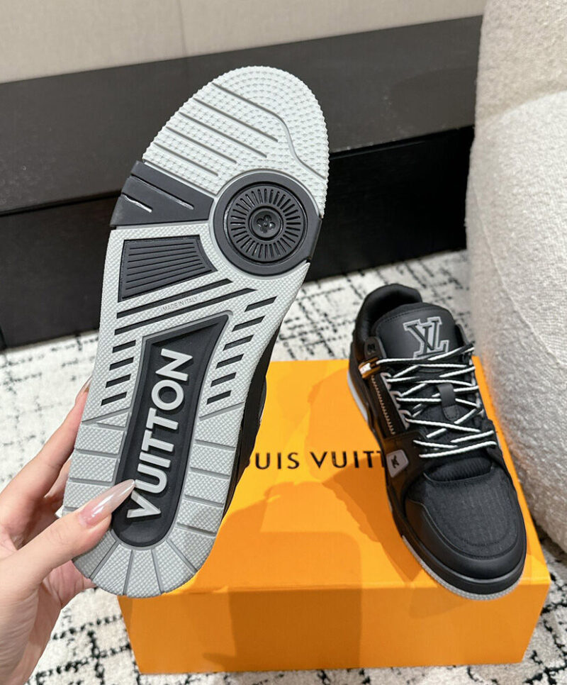 Louis Vuitton Unisex LV Trainer Sneaker 1ADEW4 1ADEWO
