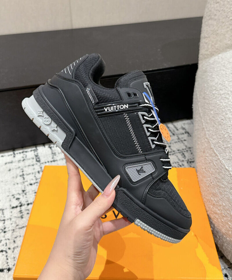 Louis Vuitton Unisex LV Trainer Sneaker 1ADEW4 1ADEWO