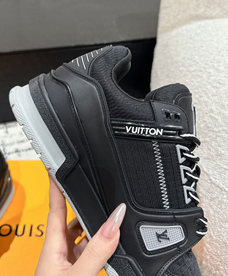 Louis Vuitton Unisex LV Trainer Sneaker 1ADEW4 1ADEWO