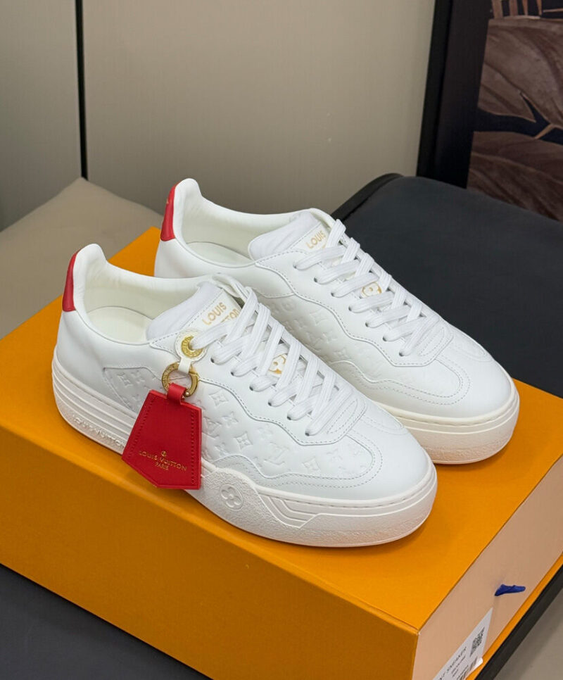 Louis Vuitton Women's LV Groovy Platform Sneaker 1AGUUM White
