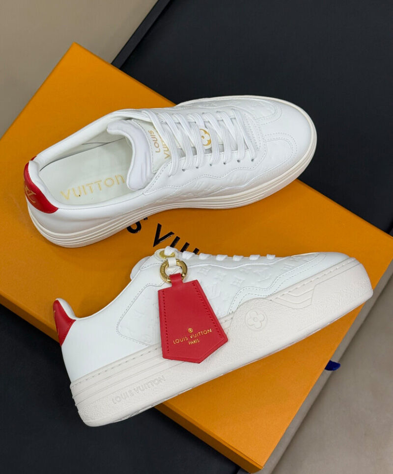 Louis Vuitton Women's LV Groovy Platform Sneaker 1AGUUM White