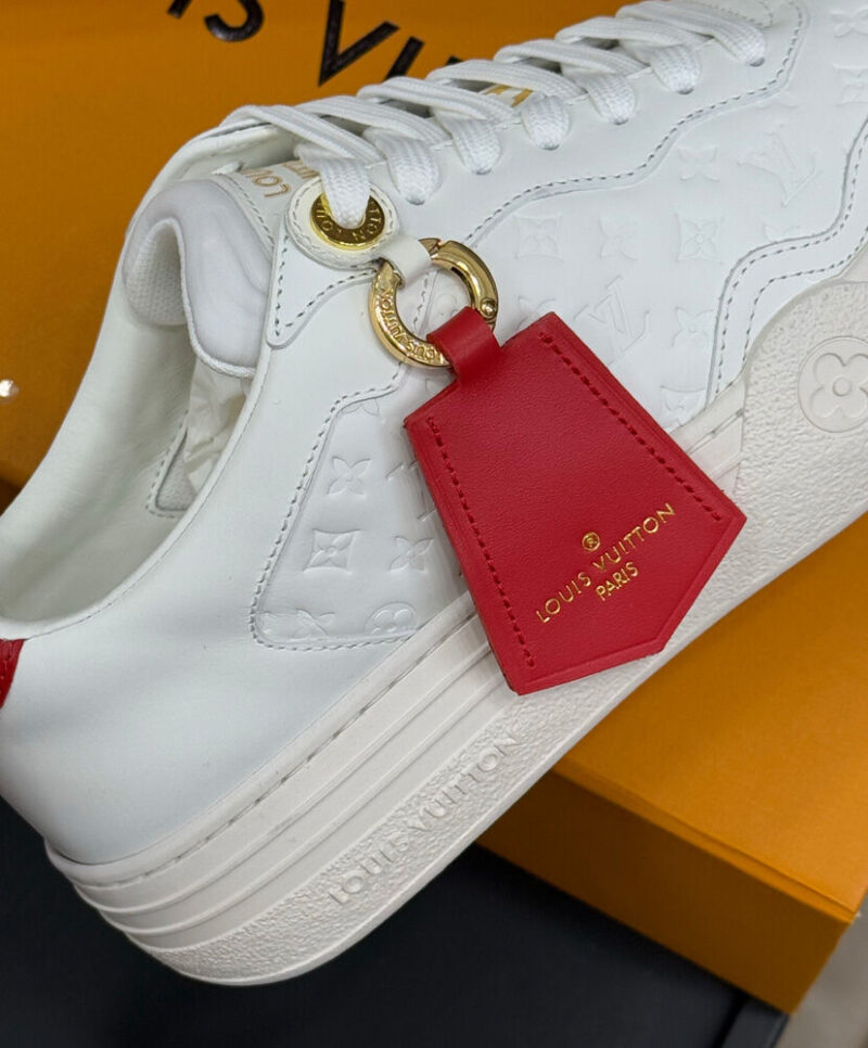 Louis Vuitton Women's LV Groovy Platform Sneaker 1AGUUM White