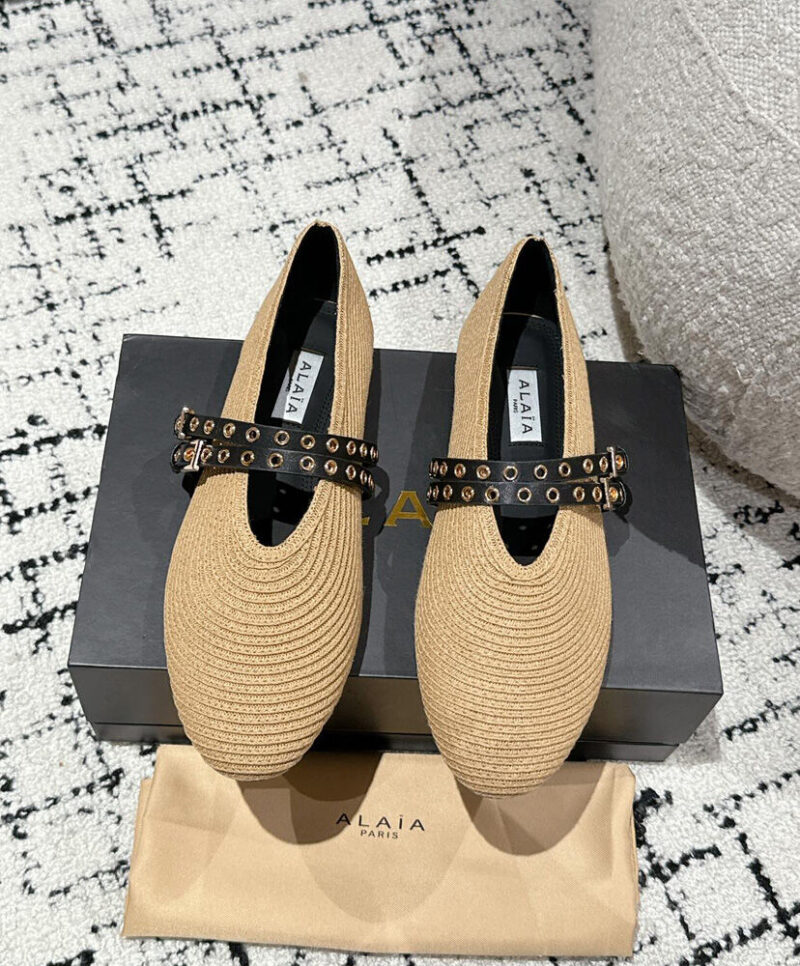 Alaia Women's Ballet Flats In Paper Straw Apricot