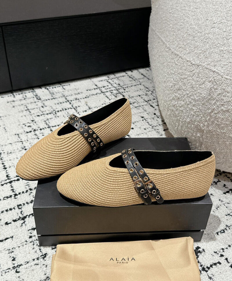 Alaia Women's Ballet Flats In Paper Straw Apricot