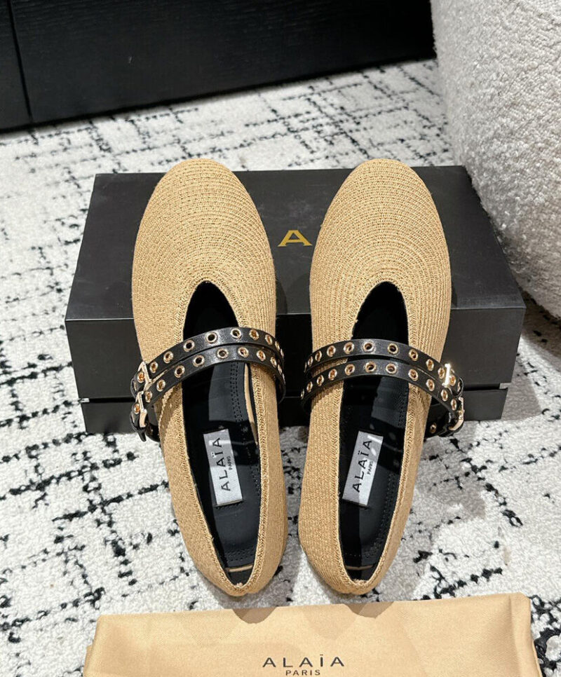 Alaia Women's Ballet Flats In Paper Straw Apricot