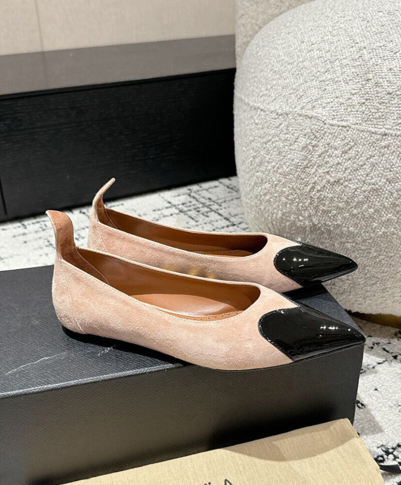 Alaia Women's Heart Ballerinas In Suede Goatskin And Patent Calfskin