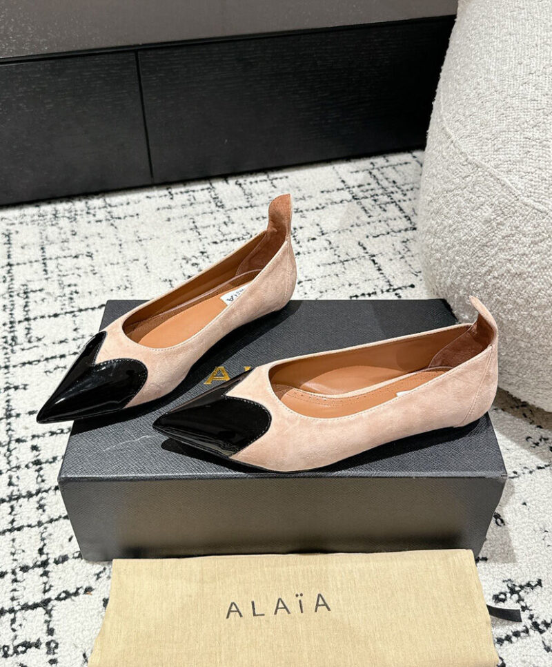 Alaia Women's Heart Ballerinas In Suede Goatskin And Patent Calfskin