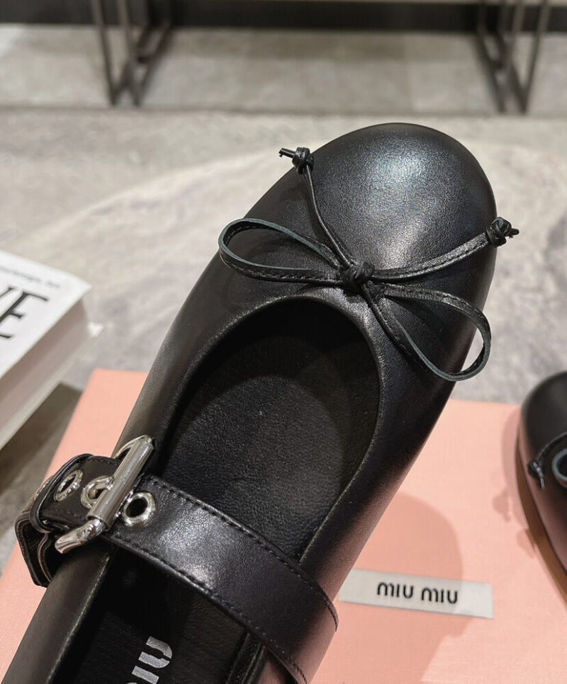 Miumiu Women's Leather Ballerinas Black