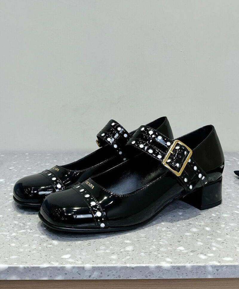 Prada Women's Patent Leather Mary Jane Pumps 1I816N Black