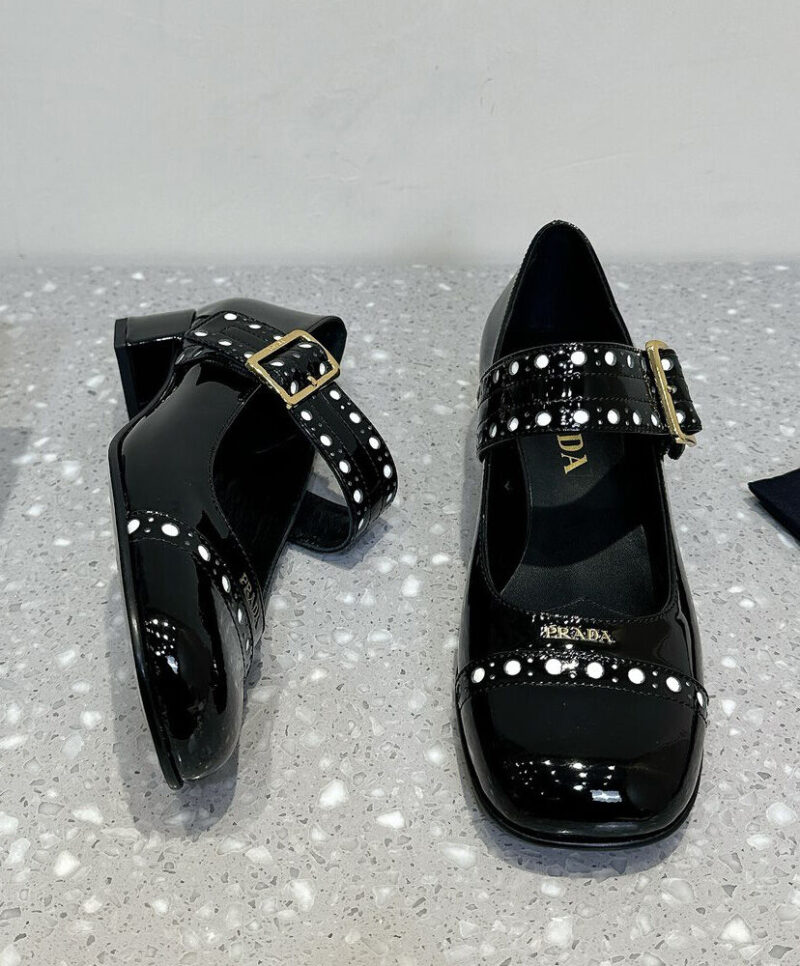 Prada Women's Patent Leather Mary Jane Pumps 1I816N Black